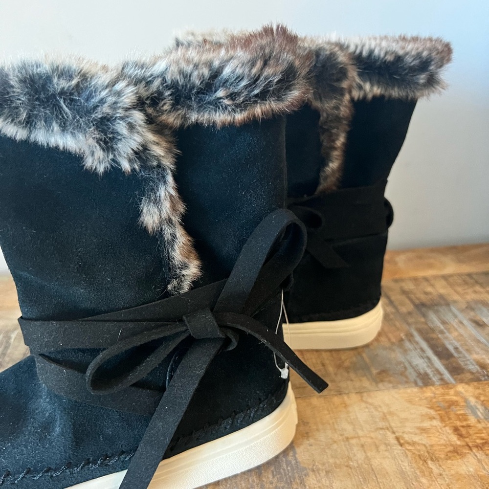 Tom’s Vista Boots Black size 6.5 BRAND NEW!